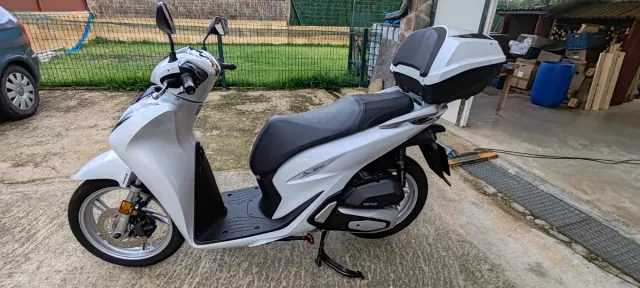 Honda SH 125i Blanca