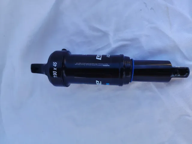 Amortiguador SR Suntour Edge LOR-8