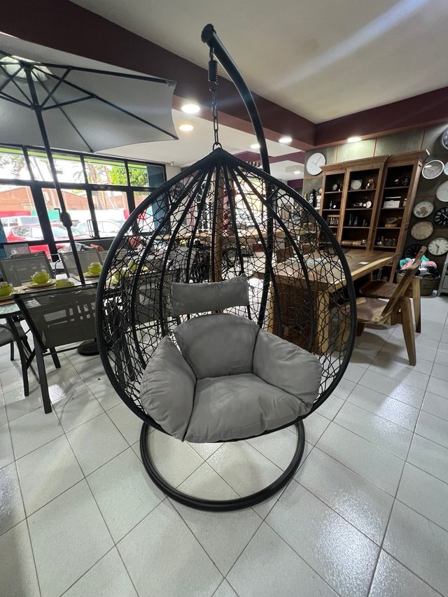 Silla Colgante Ratán y Metal