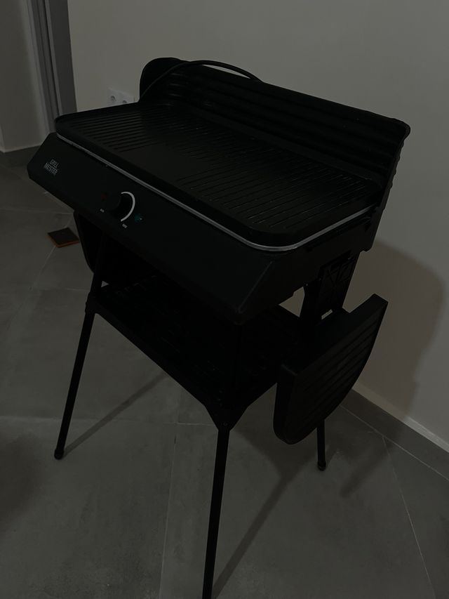 Churrasqueira Meister Black Grill