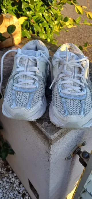 Scarpe Nike Vomero bianche argento taglia 38