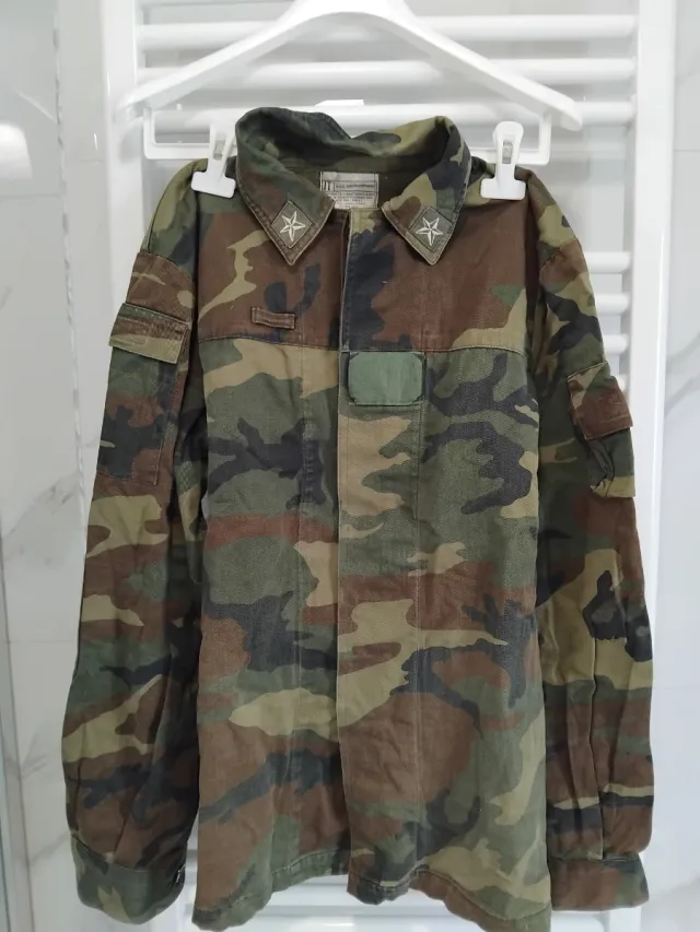 Uniforme militare vintage mimetico