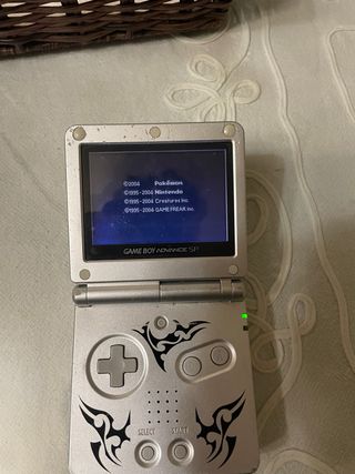 Nintendo Game Boy Advance SP Plata