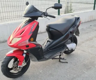 Asiento de moto derbi  GP1  50