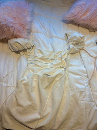 Vestido Zara blanco espalda cruzada T.S