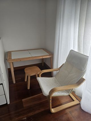 Mesa e banco infantil IKEA FLISAT