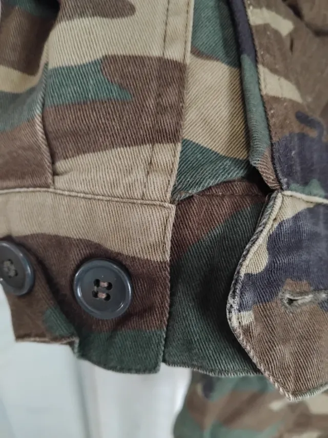 Uniforme militare vintage mimetico