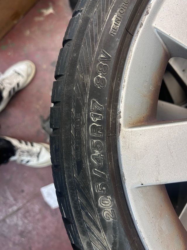 Llanta Peugeot 205/55R17