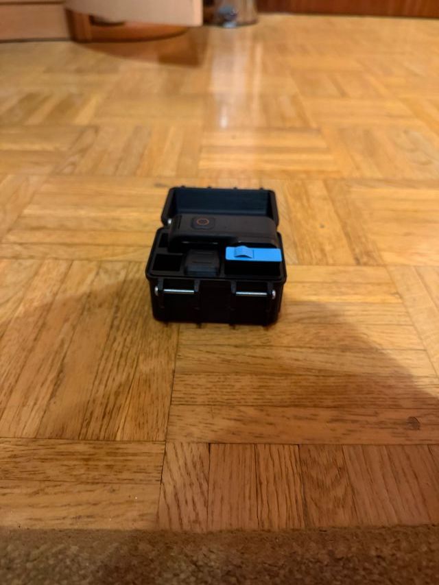 GoPro HERO 9 BLACK + 3 Baterias + Caixa