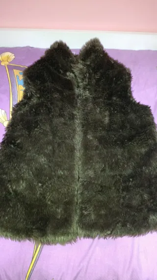 Chaleco de pelo marrón