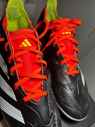 Botas de fútbol Adidas Predator Negras/Naranjas