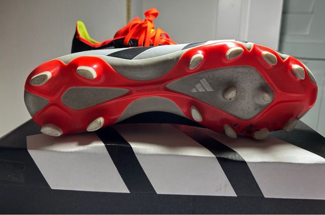 Botas de fútbol Adidas Predator Negras/Naranjas