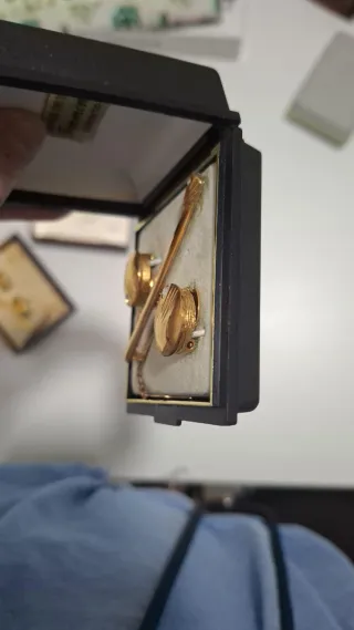 Alfiler Corbata y Gemelos Finmont Oro 24K