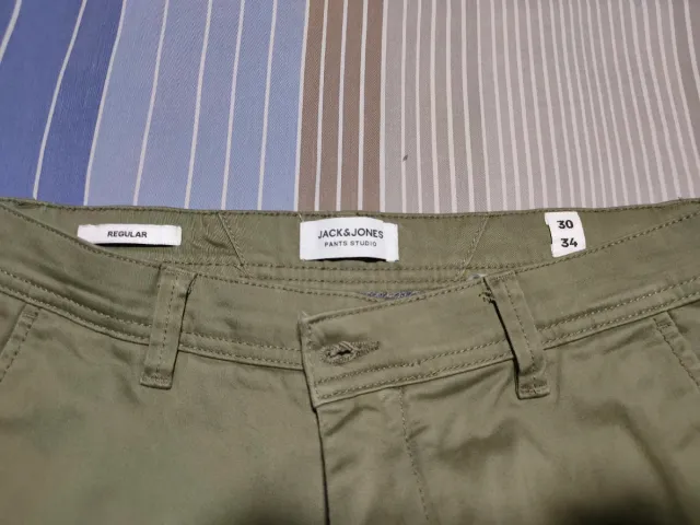 Pantalones verde oliva talla 30-34 Jack & Jones
