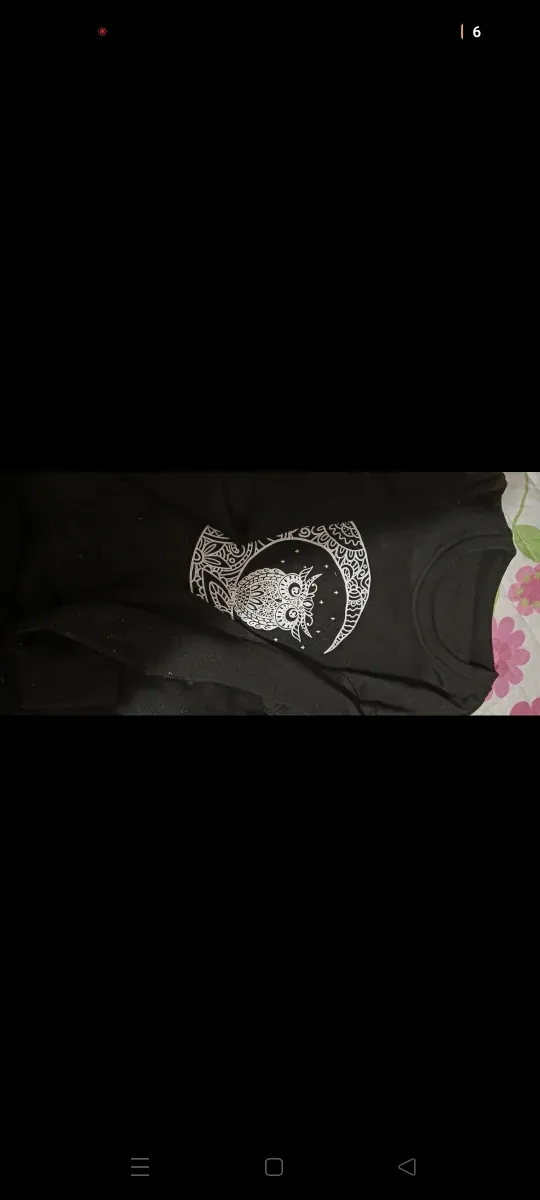 Sudadera negra con estampado de búho y luna