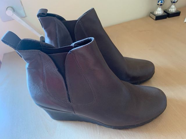 Botines marrones de cuña