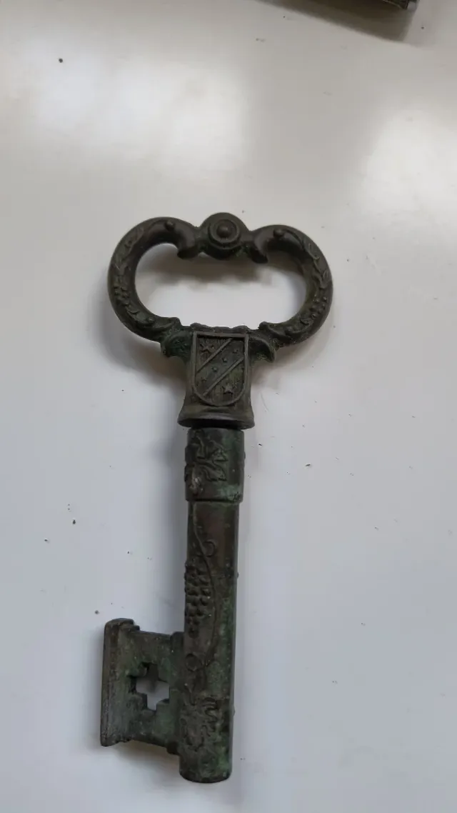 Llave antigua sacacorchos vintage
