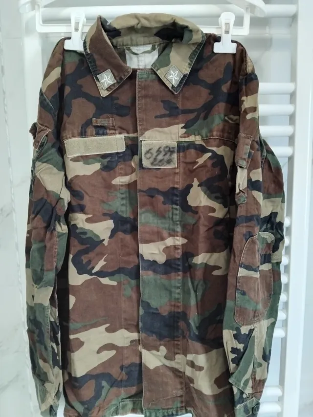 Uniforme militare esercito vintage