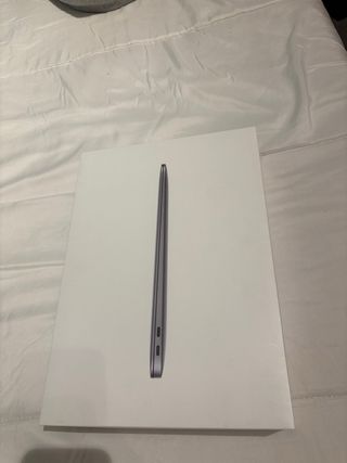 MacBook Air 13 Plata/Gris Espacial