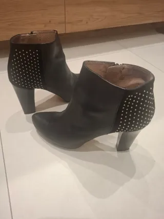  Peciosos Botines Bluegenex Negros Tachuelas Tacón