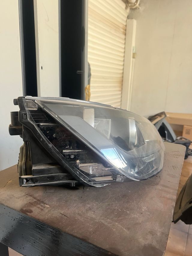 Faro Delantero Derecho Audi A1