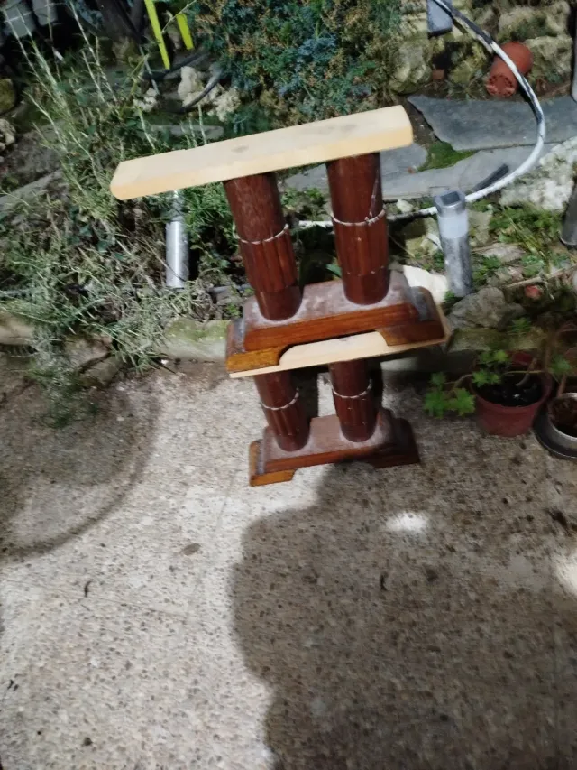 Patas de mueble madera antiguo