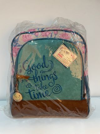 Mochila Good things take time