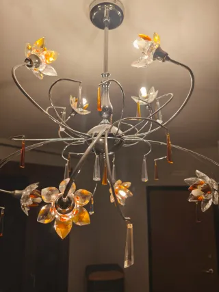 Lampadario acciaio con fiori in vetro