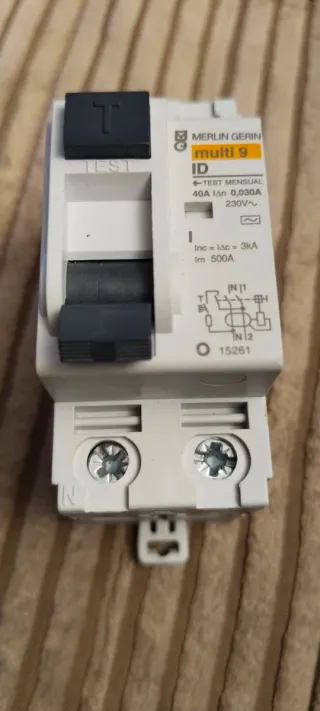 Diferencial Merlin Gerin 40A 30mA 230V