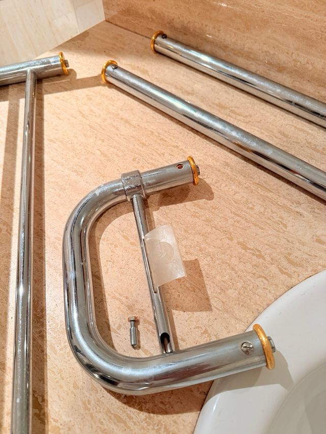 Toalleros y portarrollos de diseño