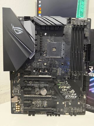 Placa Base ASUS ROG Strix B450-F Gaming