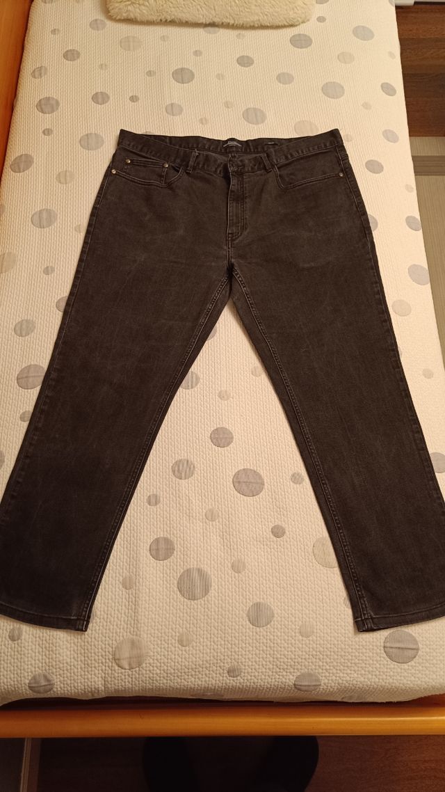 Pantalón negro largo marca Dustin Talla 52 - Ropa