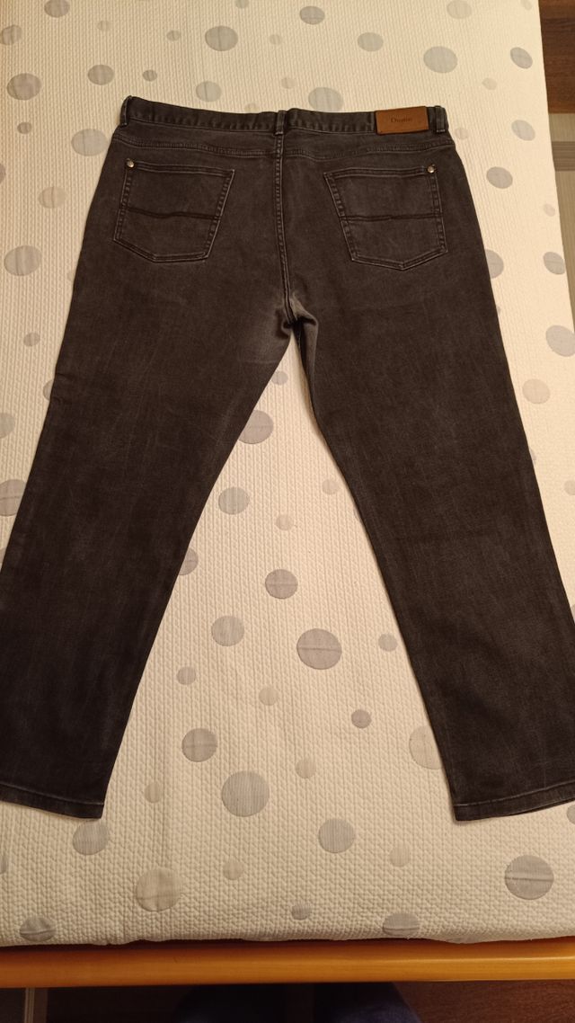 Pantalón negro largo marca Dustin Talla 52 - Ropa