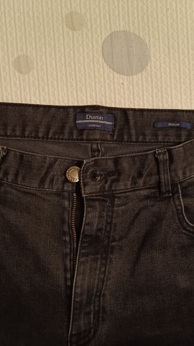 Pantalón negro largo marca Dustin Talla 52 - Ropa