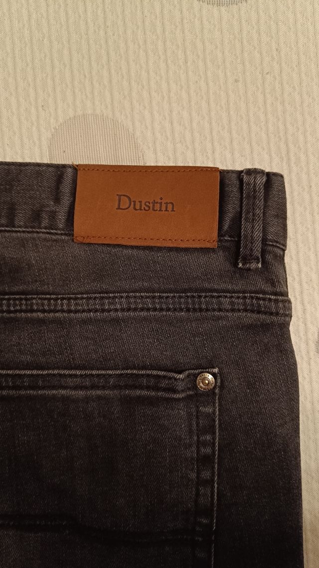 Pantalón negro largo marca Dustin Talla 52 - Ropa