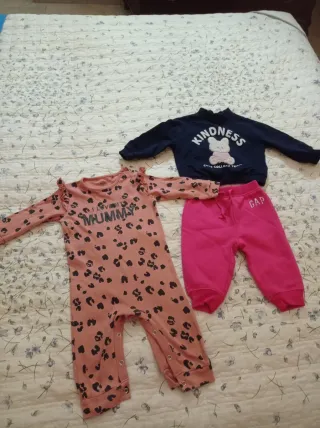 Lotto abbigliamento bimba 6/9-9/12 mesi