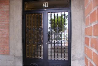 cerrajero para fincas y mantenimiento Barcelona