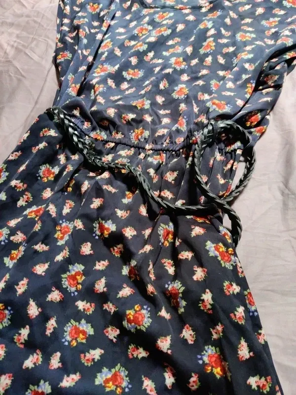 Mini Abito Floreale Blu Navy con Cintura