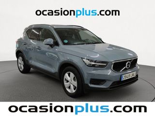 Volvo XC40 T3 Momentum Core Auto 120 kW (163 CV)
