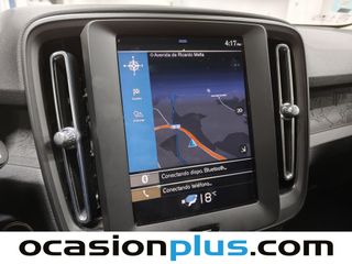 Volvo XC40 T3 Momentum Core Auto 120 kW (163 CV)