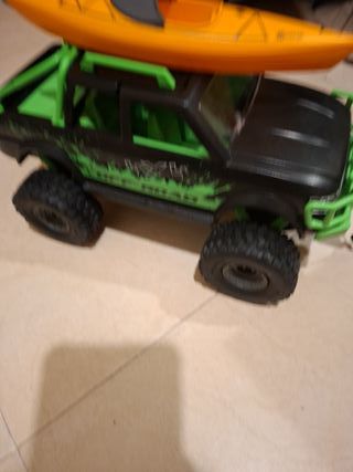 Playmobil 4x4 con moto y kayak