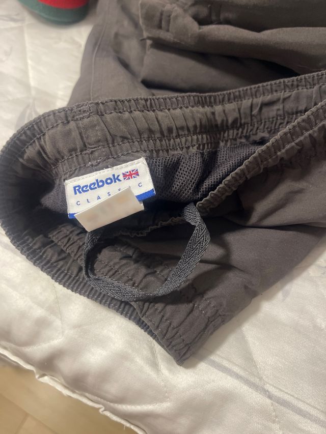 Pantalón chándal Reebok gris Talla M
