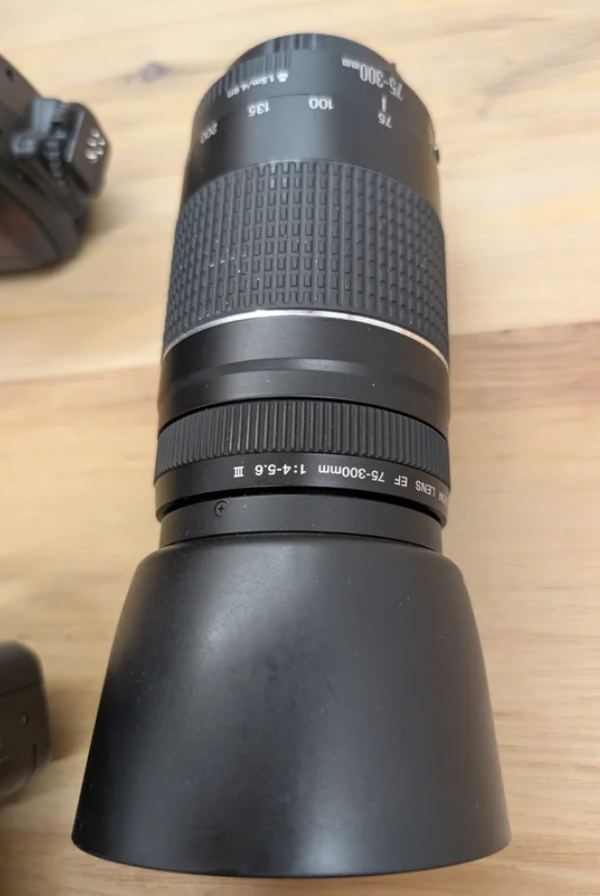 Canon EOS 630 + Flash + 2objetivos