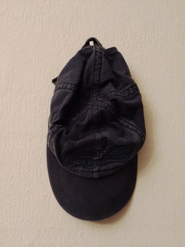 2 Gorras Lacoste Negras y blancas 