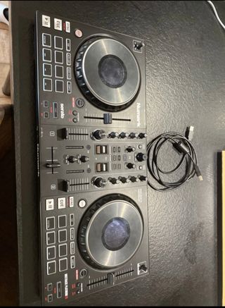 Numark Platinum FX Console DJ