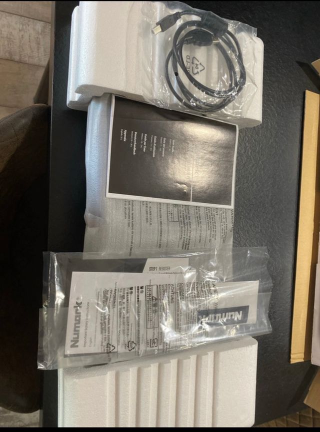 Numark Platinum FX Console DJ