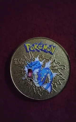 Moneda Pokemon Gyarados. Dorada