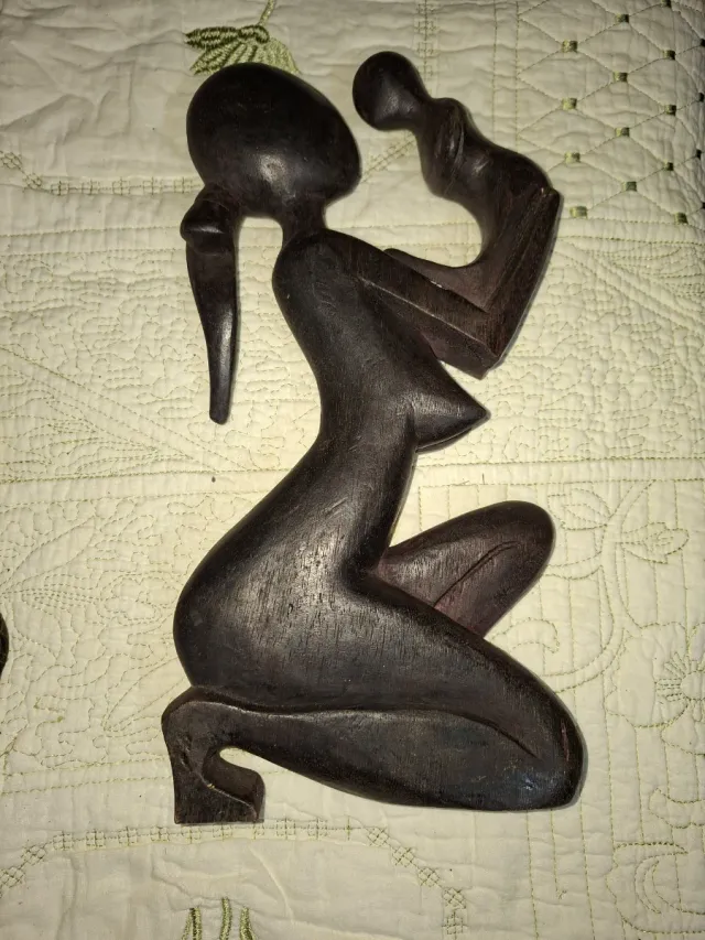 Figura madera madre e hijo