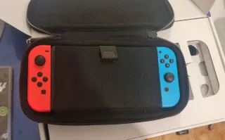 Nintendo Switch Rojo y Azul
