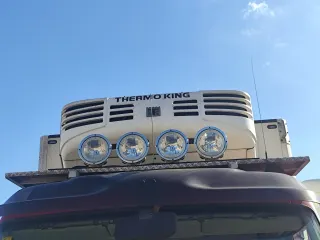 Faros Hella largo alcance